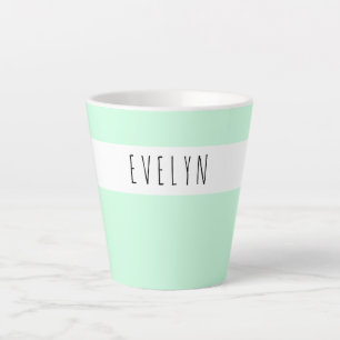 Taza De Café Latte Agrega tu nombre Fuente delgada Tipografía Verde m
