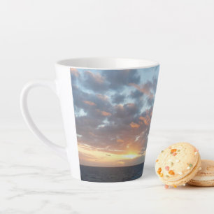 Taza De Café Latte Amanecer en el mar I Pastel