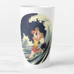Taza De Café Latte Amantes del arte Deco vintage se besan en las olas