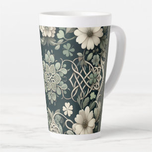 Taza De Café Latte Amuleto floral de trébol celta
