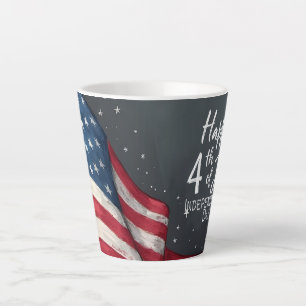 Taza De Café Latte Arte de ilustración de bandera vintage del 4 de ju