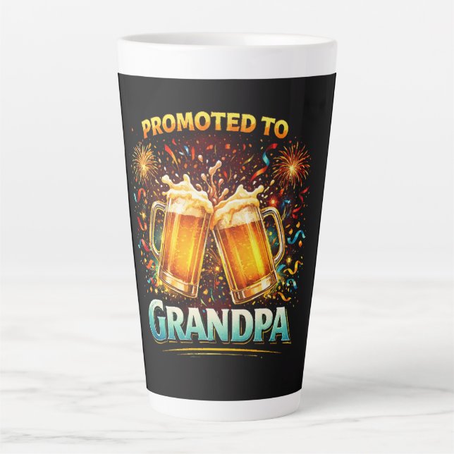 Taza De Café Latte Ascendido a Abuelo Futuro (Anverso)