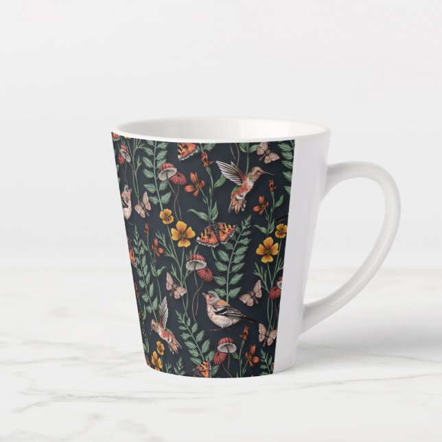 Taza De Café Latte Aves de jardín oscuro y mariposas (Derecha)