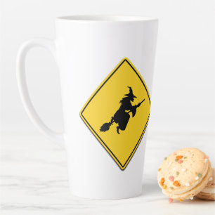Taza De Café Latte Aviso de bruja