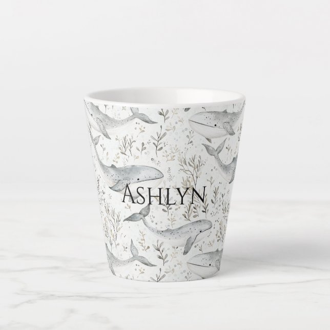 Taza De Café Latte Baby Shower de ballenas gris oceánicas (Anverso)