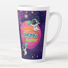 Taza De Café Latte Bailando entre planetas