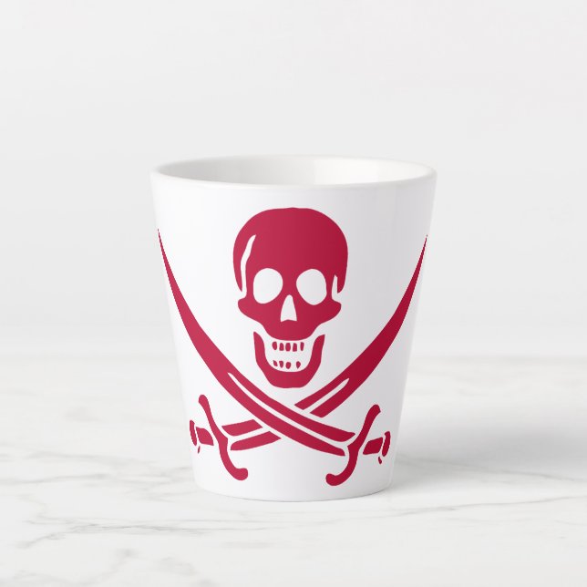 Taza De Café Latte Bandera pirata de Crimson Skull & Swords Jack en C (Anverso)