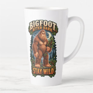 Taza De Café Latte Bigfoot de dibujos animados lindos con rama de pin