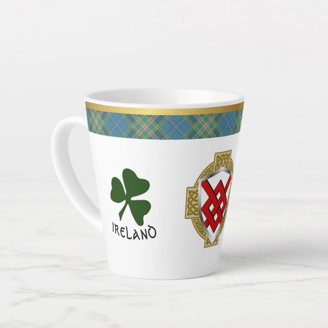 Taza De Café Latte Blake Irish Shield y Tartán Personalizados (Ángulo izquierdo)