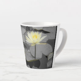 Taza De Café Latte Bloom más allá del marco