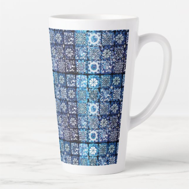 Taza De Café Latte Blue Victorian Sparkle Quilt (Derecha)