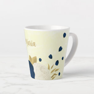 Taza De Café Latte boda botánica de flores navy y blancas con dorado