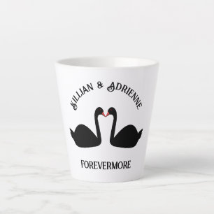 Taza De Café Latte Boda gótico besando a Personalizado de cisnes negr