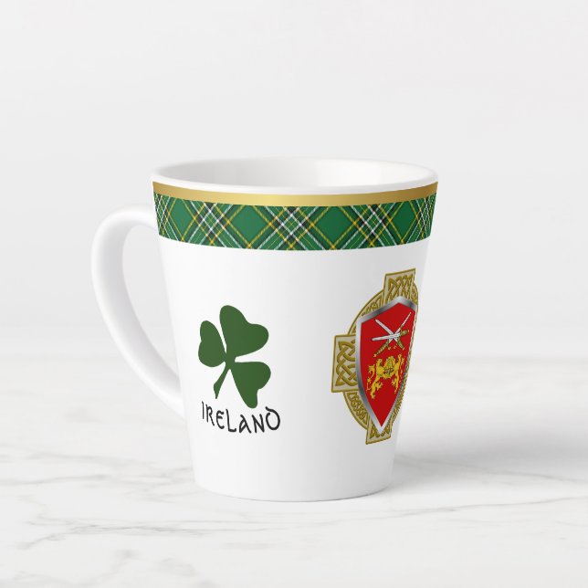 Taza De Café Latte Brennan Irish Shield y Tartan Personalizado (Ángulo izquierdo)