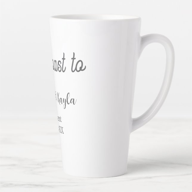 Taza De Café Latte Brindemos por nombre de la fiesta de compromiso fe (Derecha)