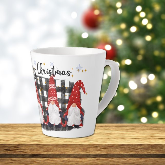 Taza De Café Latte Buffalo Plaid Merry Christmas Gnomes (Subido por el creador)