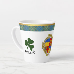 Taza De Café Latte Butler Irish Shield y Tartán personalizados