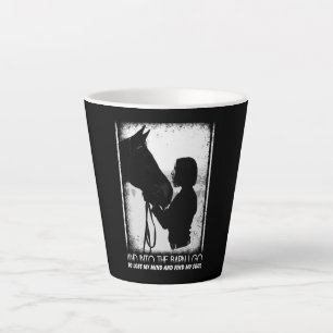 Taza De Café Latte Caballo Y En El Granero Voy A Perder La Mente