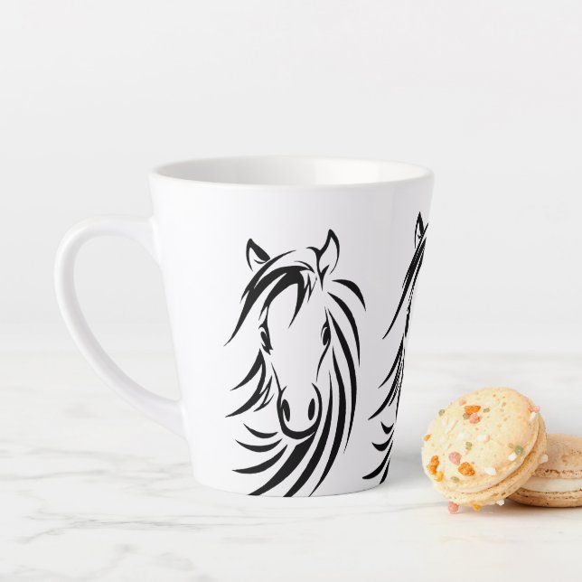 Taza De Café Latte Cabezas de caballo negro (In situ)