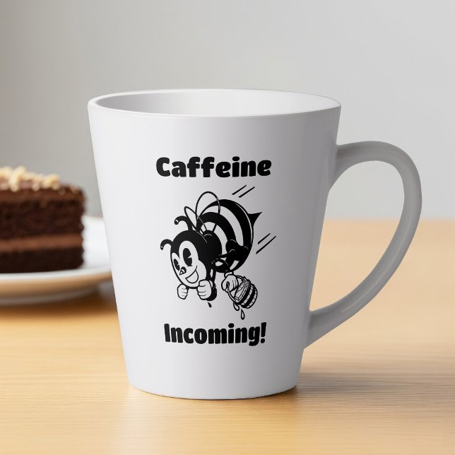 Taza De Café Latte ¡Cafeína Entrante! Abeja divertida con Personaliza (Subido por el creador)
