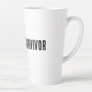 Taza De Café Latte Camiseta con capucha de superviviente de reuniones