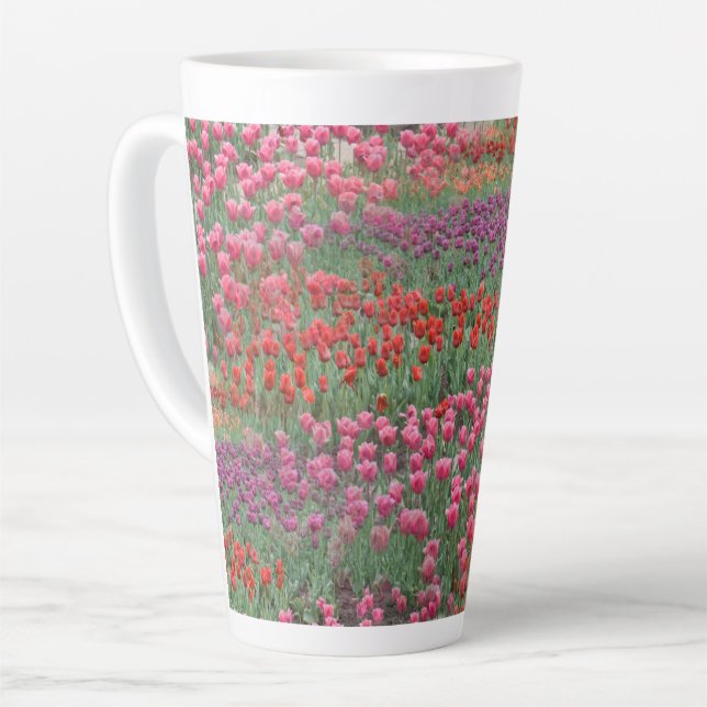 Taza De Café Latte Campo De Tulipanes (Ángulo izquierdo)