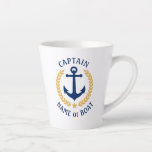 Taza De Café Latte Capitán Nombre del Barco Anchor Estrella del Laure<br><div class="desc">Un Latte Mug Personalizado de 12 oz con rango de capitán u otro título,  su nombre de barco,  apellido u otro texto deseado. Con un ancla náutica diseñado por un personalizado,  hojas de laurel de estilo dorado y emblema de estrellas. Hace un gran regalo para cualquier ocasión.</div>