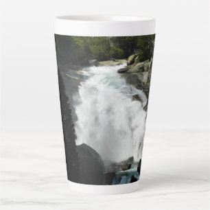 Taza De Café Latte Cascada Mist, Parque Nacional King's Canyon, CA