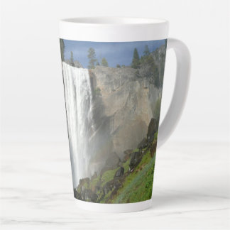 Taza De Café Latte Cascada Vernal I en el Parque Nacional Yosemite