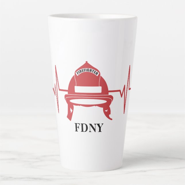 Taza De Café Latte Casco de bomberos latido personalizado (Anverso)