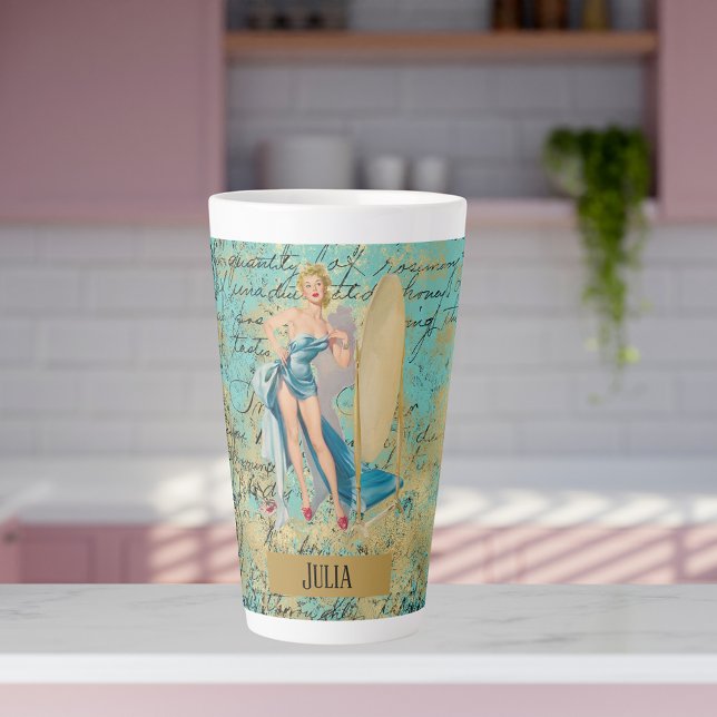 Taza De Café Latte Chica Pinup en espejo personalizado (Subido por el creador)