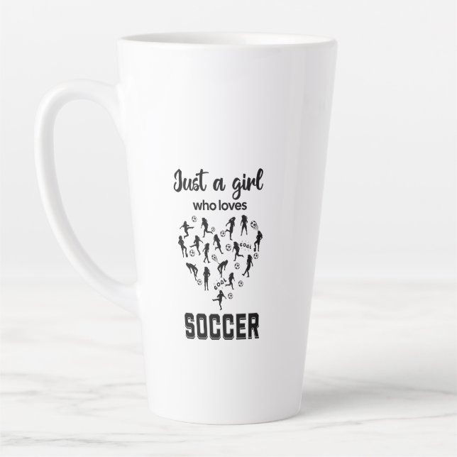 Taza De Café Latte Chicas de Silhouette jugando al fútbol (Izquierda)