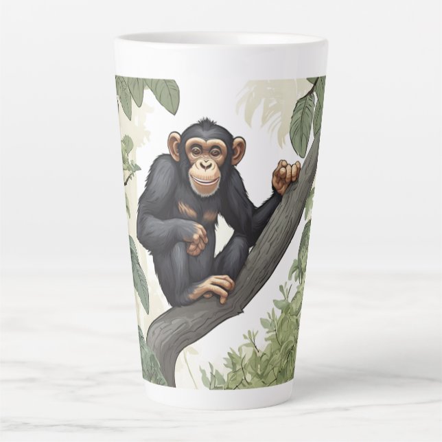 Taza De Café Latte Chimpancé lindo en la rama saluda (Anverso)