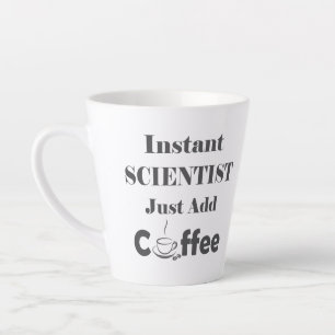 Taza De Café Latte Científico instantáneo acaba de añadir café