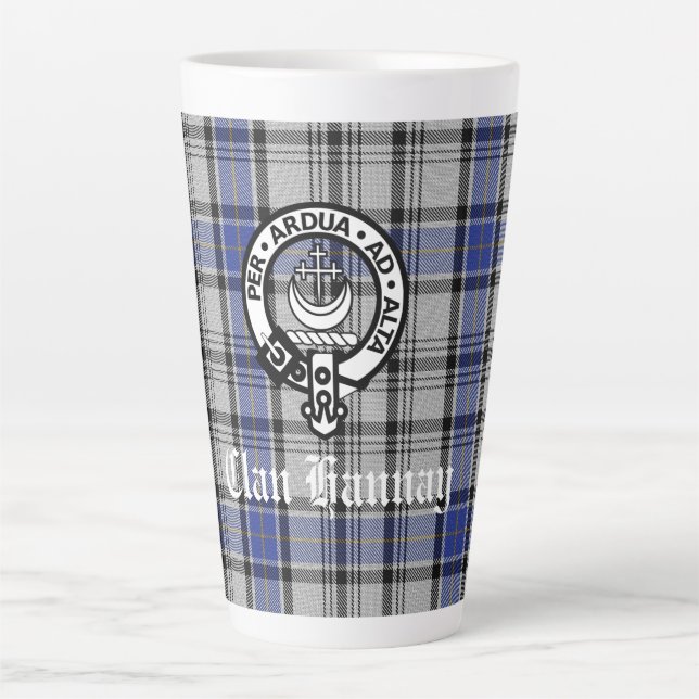 Taza De Café Latte Clan escocés Hannay Escudo Badge y Personalizado T (Anverso)