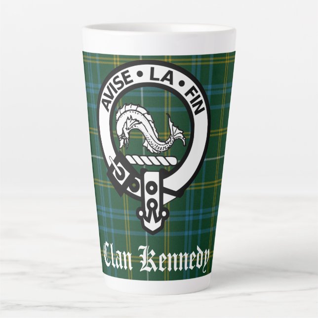 Taza De Café Latte Clan Kennedy Escudo Badge & Tartán (Anverso)
