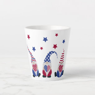 Taza De Café Latte Colgando con mis gnomos