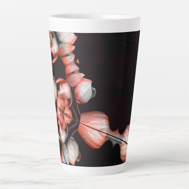 Taza De Café Latte "Corazón blanco en negro desde el sol" (Anverso)