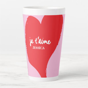 Taza De Café Latte Corazón rojo con je t’aime-text sobre fondo rosado