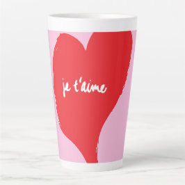 Taza De Café Latte Corazón rojo con je t’aime-text sobre fondo rosado