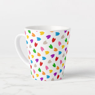 Taza De Café Latte Corazones De Amor Coloridos Diseño De Patrón Blanc