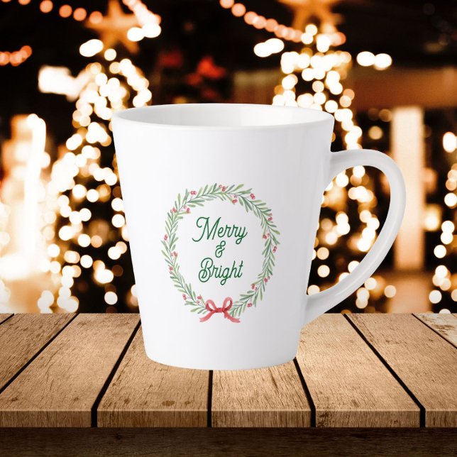 Taza De Café Latte Corona de vacaciones Merry & Bright (In Situ Christmas)