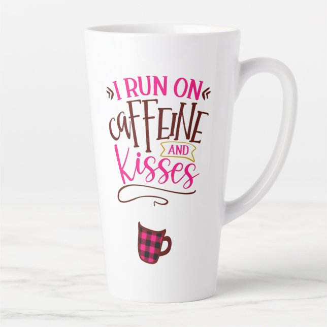 Taza De Café Latte Corro en cafeína y besa latte mug (Derecha)