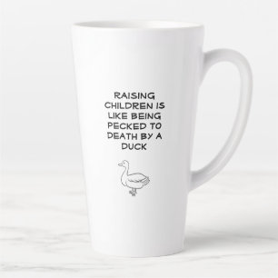 Taza De Café Latte Criar a los niños es como ser mordido por picadura