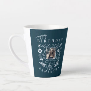 Taza De Café Latte Cumpleaños Floral Moderno Tipografía Foto Doodle