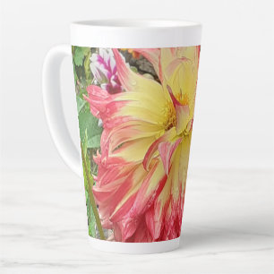 Taza De Café Latte Dahlia rosa y amarilla