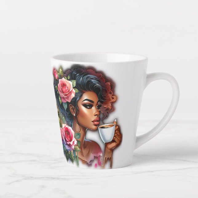 Taza De Café Latte Dama con rosas rosas rosas rosadas bebiendo (Derecha)