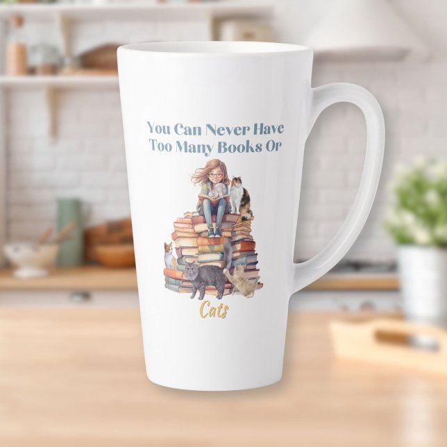 Taza De Café Latte Demasiados libros o gatos (Too Many Books or Cats Latte Mug)
