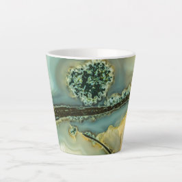 Taza De Café Latte Dentro de una piedra semipreciosa