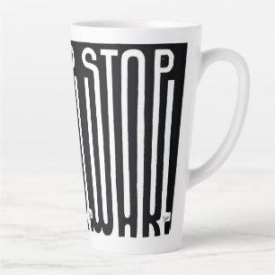 Taza De Café Latte Detener la guerra en blanco y negro